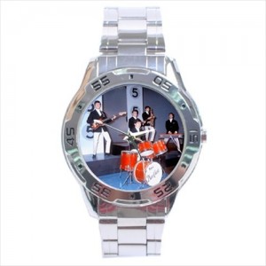 http://www.starsonstuff.com/16414-thickbox/the-dave-clark-five-mens-watch.jpg