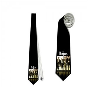 http://www.starsonstuff.com/17643-thickbox/the-beatles-necktie.jpg