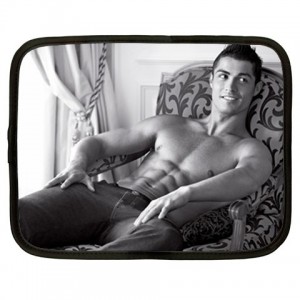 http://www.starsonstuff.com/2106-2525-thickbox/cristiano-ronaldo-15-netbook-laptop-case.jpg