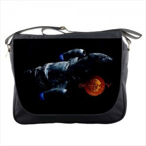 http://www.starsonstuff.com/23337-thickbox/firefly-serenity-messenger-bag.jpg