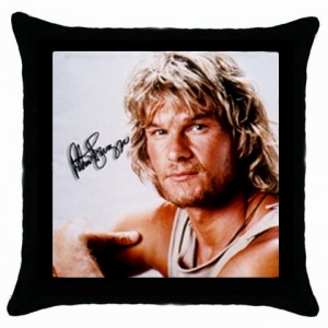 http://www.starsonstuff.com/3677-thickbox/patrick-swayze-signature-cushion-cover.jpg