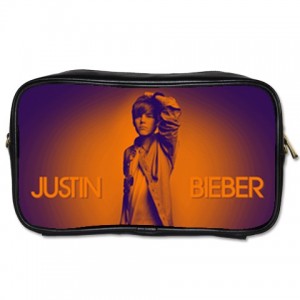 http://www.starsonstuff.com/3771-thickbox/justin-bieber-toiletries-bag.jpg