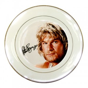 http://www.starsonstuff.com/4391-thickbox/patrick-swayze-signature-porcelain-plate.jpg