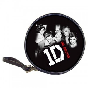 http://www.starsonstuff.com/6241-thickbox/one-direction-20-cd-dvd-storage-wallet.jpg