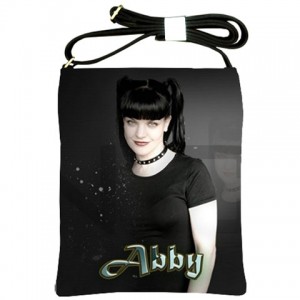 http://www.starsonstuff.com/9211-thickbox/ncis-abby-shoulder-sling-bag.jpg